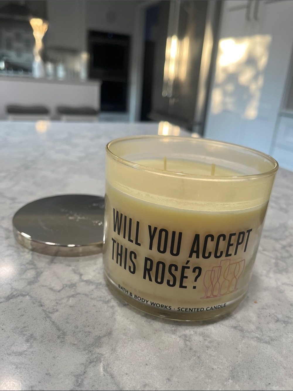 Bath and body works “WILL YOU ACCEPT THIS ROSE” 🌹 3 wick candle-NEW